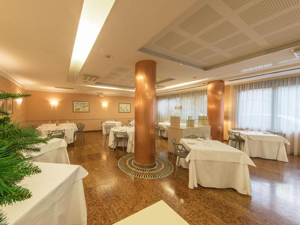 Ristorante Hotel Lucia Giulianova Esterno foto