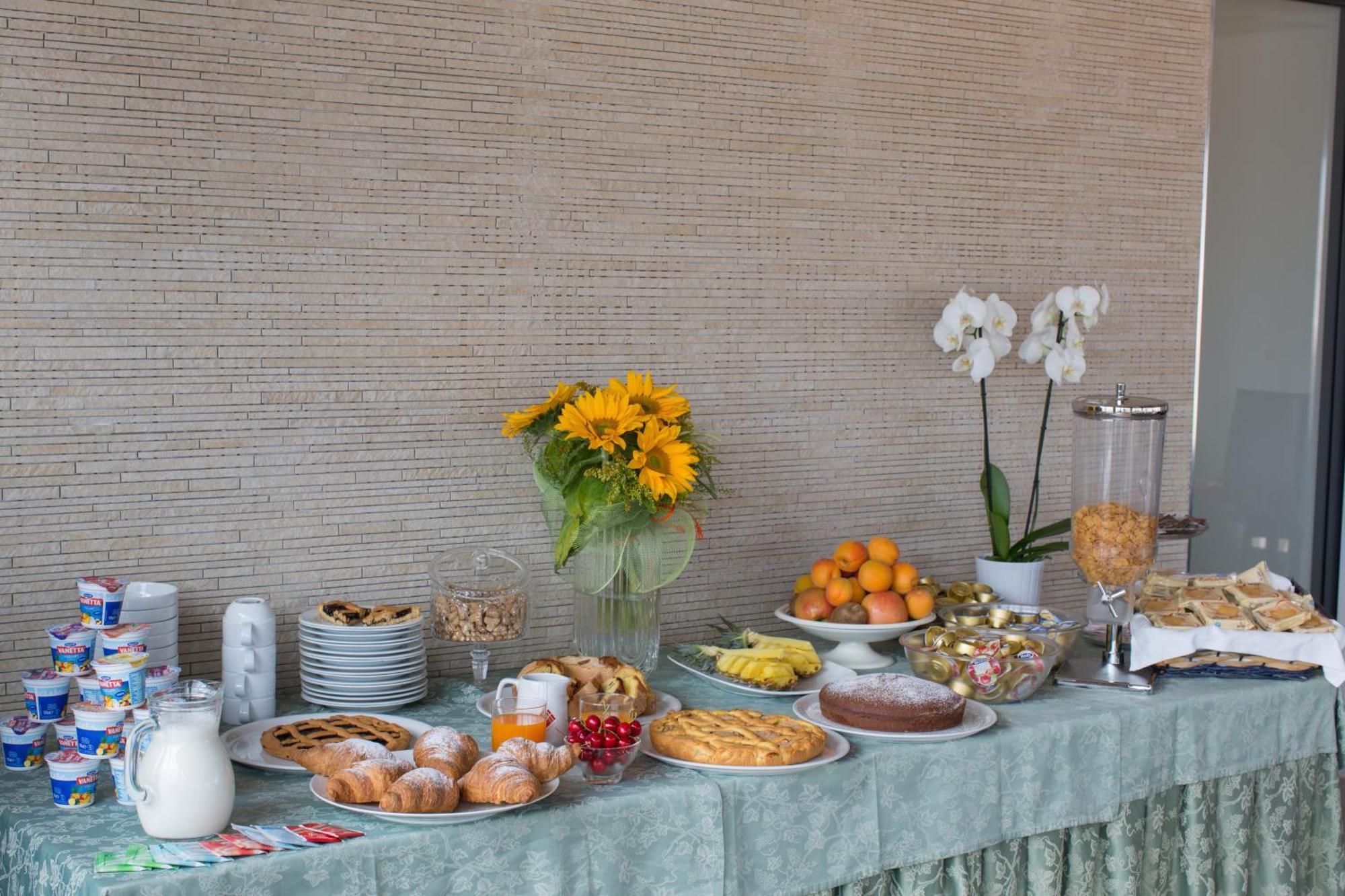 Ristorante Hotel Lucia Giulianova Esterno foto